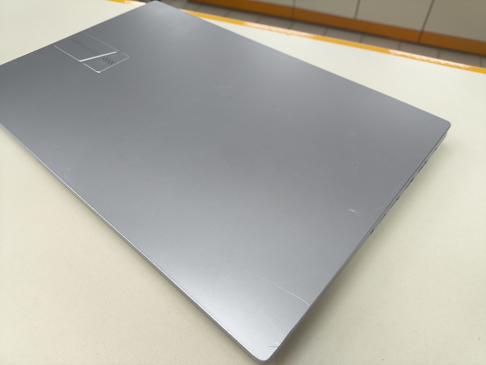 Ноутбук ASUS x1504z; Core i3-1215U, Intel UHD Graphics, 8 Гб, 500 Гб, Нет