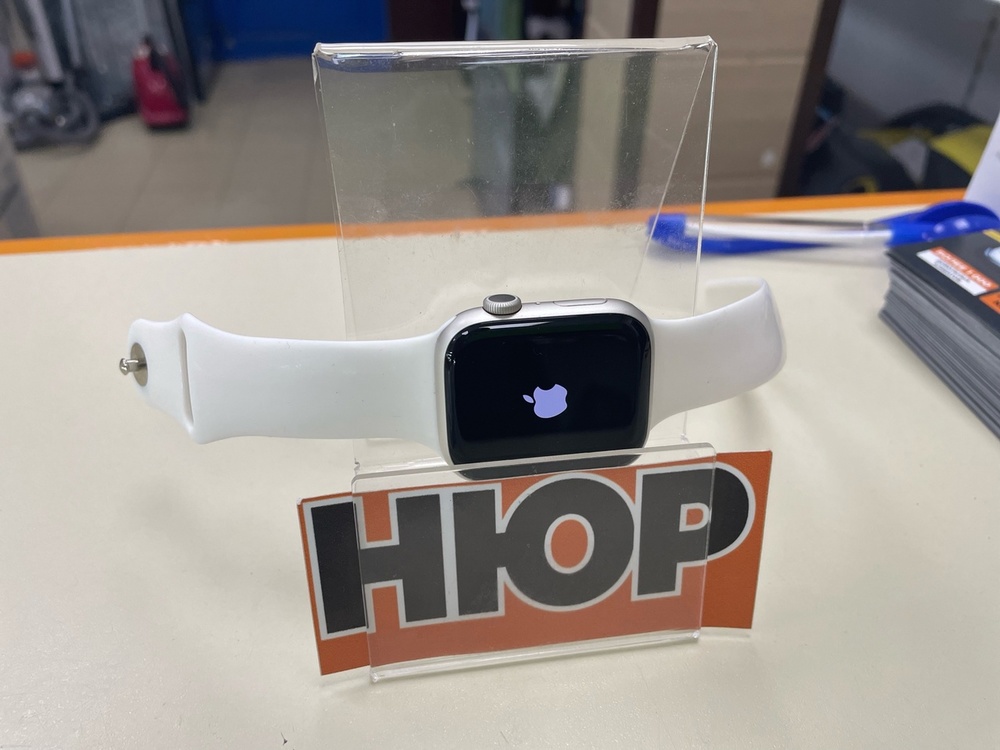 Смарт-часы Apple Watch Series 8 45mm