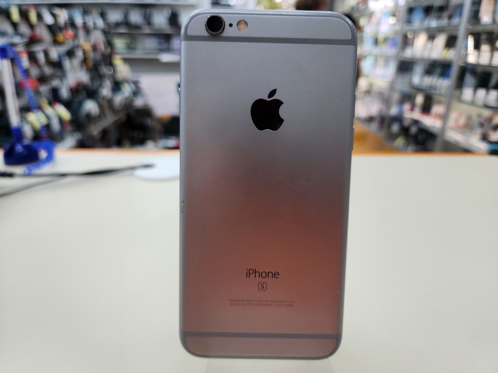 Смартфон Apple iPhone 6S 32Gb