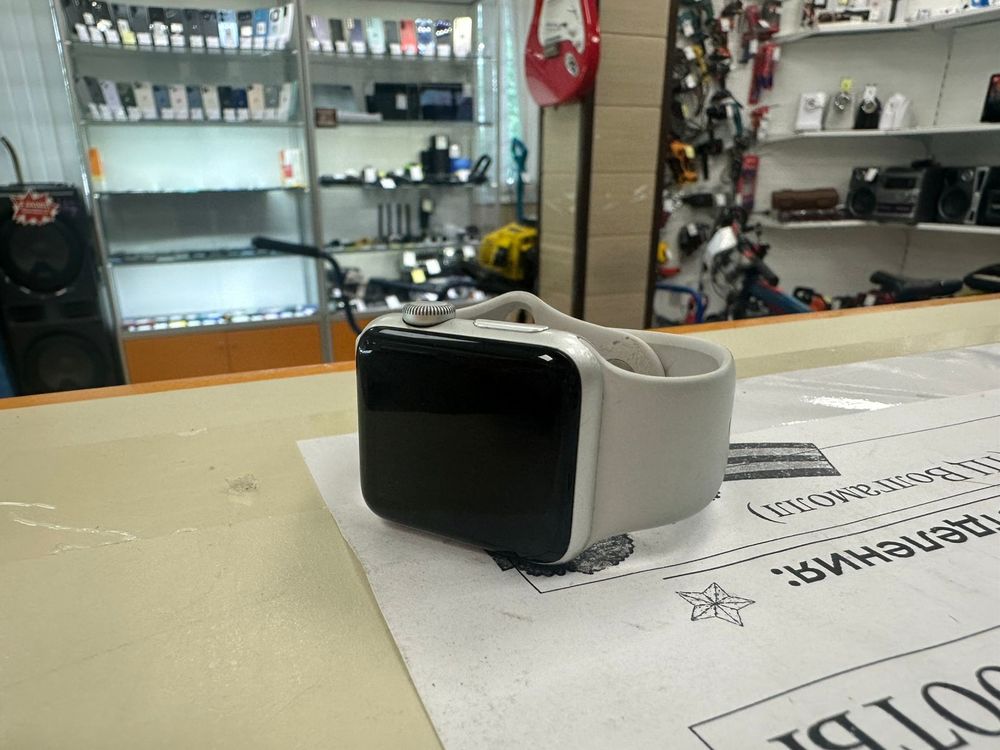 Смарт-часы Apple Watch Series 3 38 мм