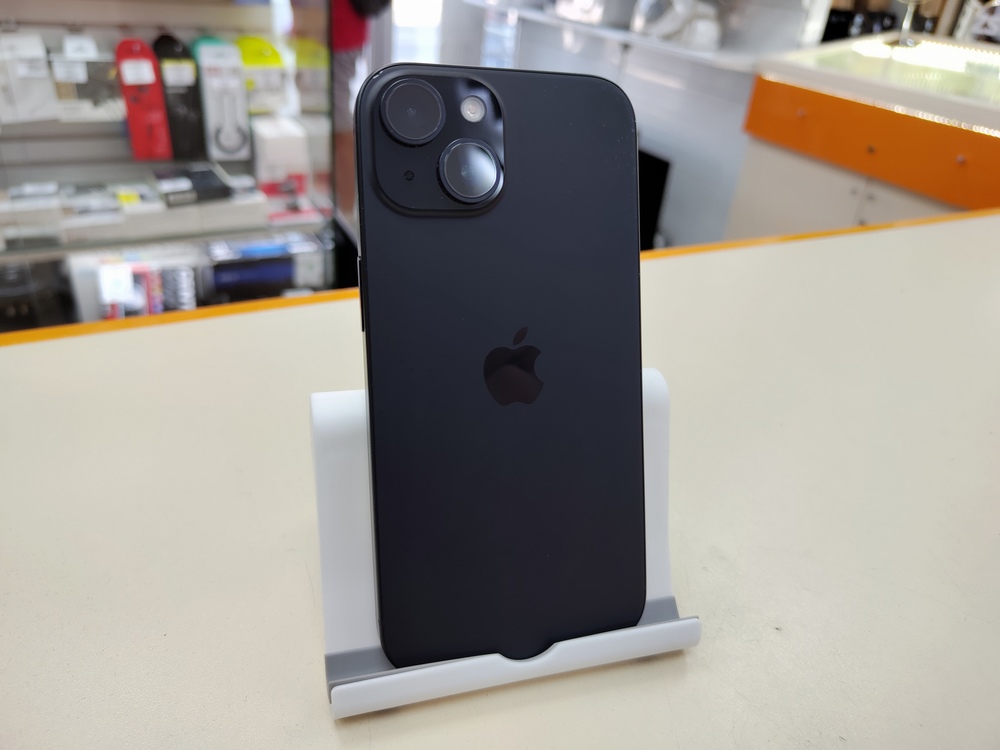 Смартфон Apple Iphone 15 128Gb