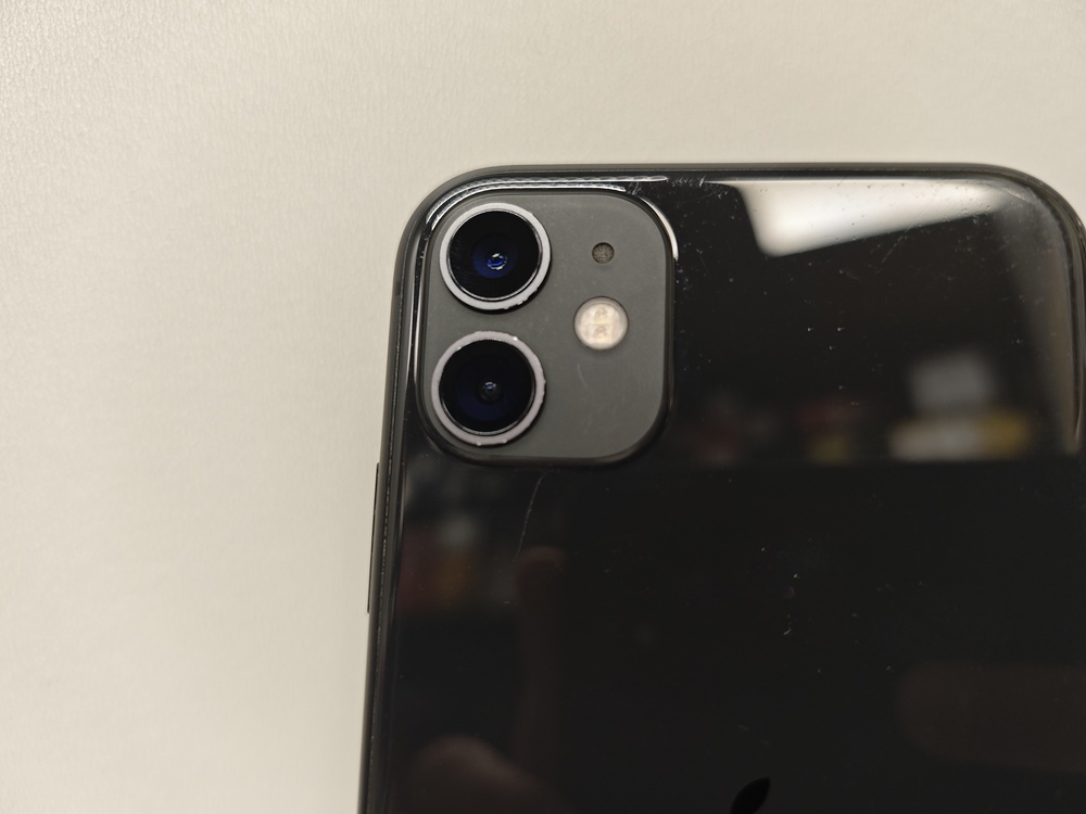 Смартфон Apple iPhone 11 64Gb