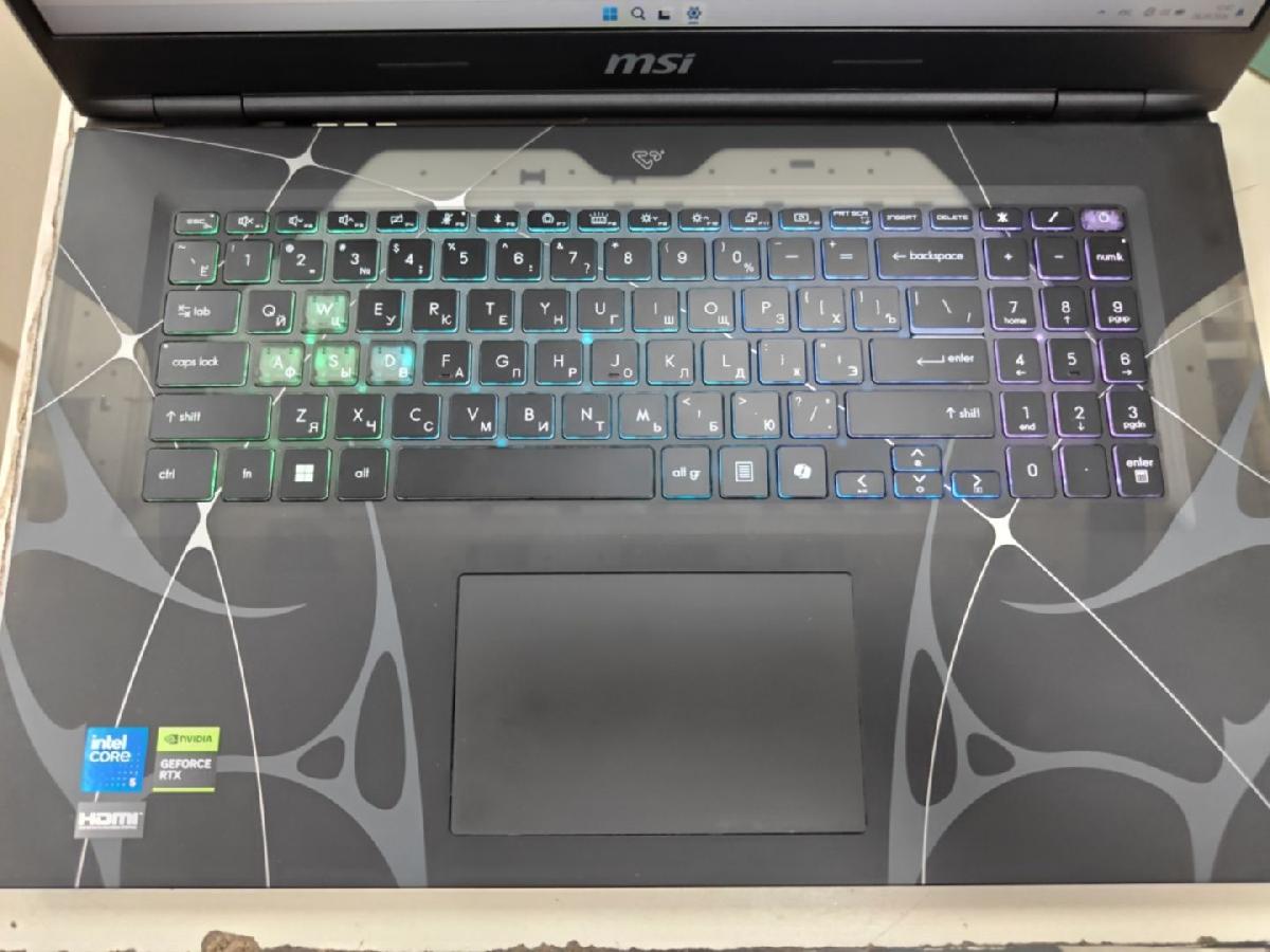 Ноутбук MSI Cyborg 17 B2RWFKG-036XRU; 210H, Geforce RTX 5060, 16 Гб, 1 Tb, Нет