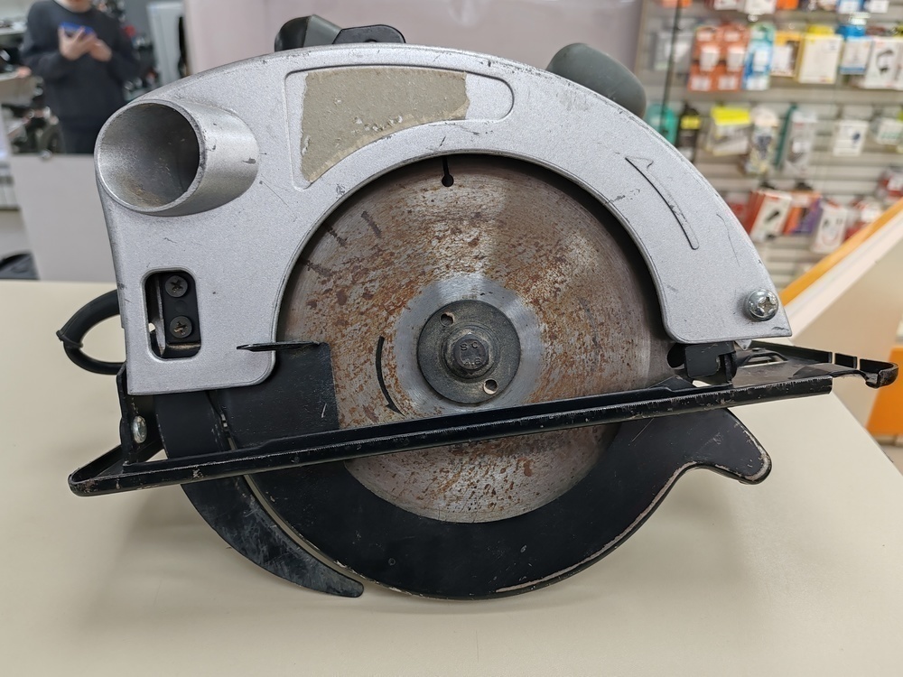 Дисковая пила Леруа Мерлен GX-MC003