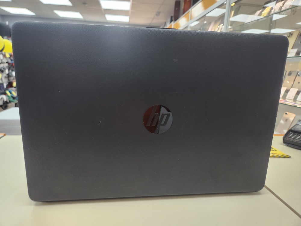 Ноутбук HP; Pentium N3710, Radeon R5 M330, 8 Гб, Нет, 1 Tb