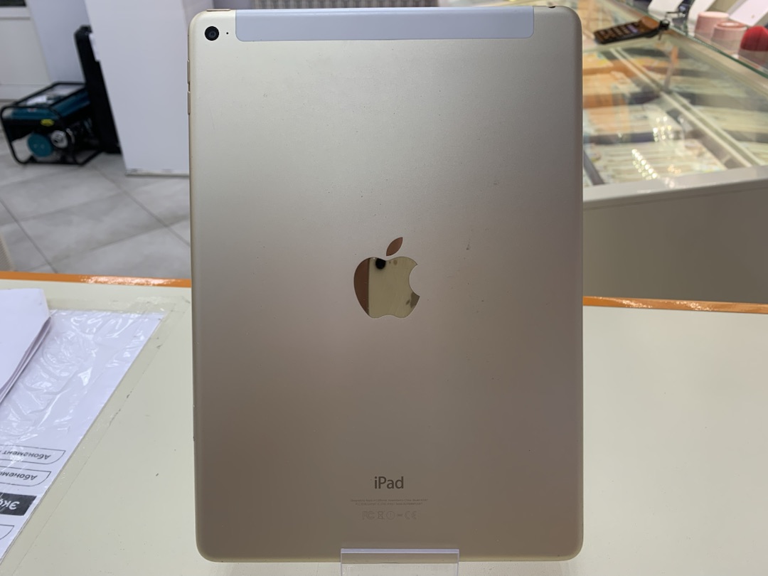 Планшет Apple iPad Air 2 16 ГБ A1567 (Wi-Fi + Cellular)