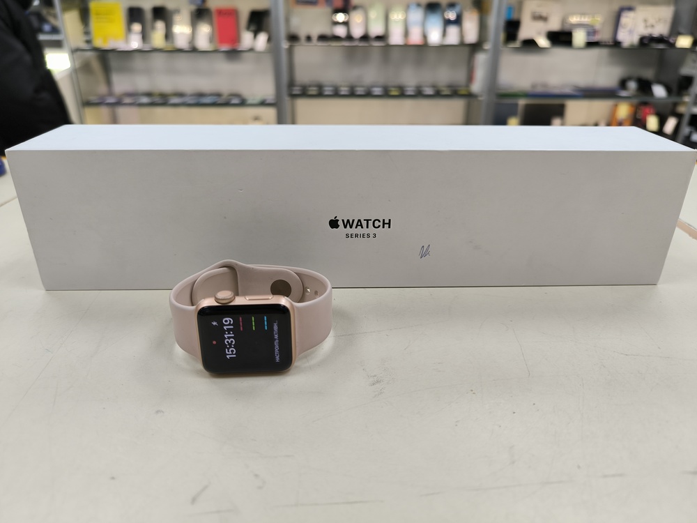 Смарт-часы Apple Watch Series 3 38 мм