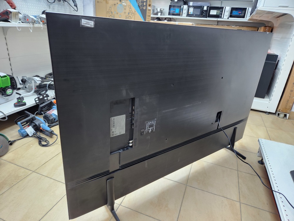 LED Телевизор Samsung UE65DU8000UXRU