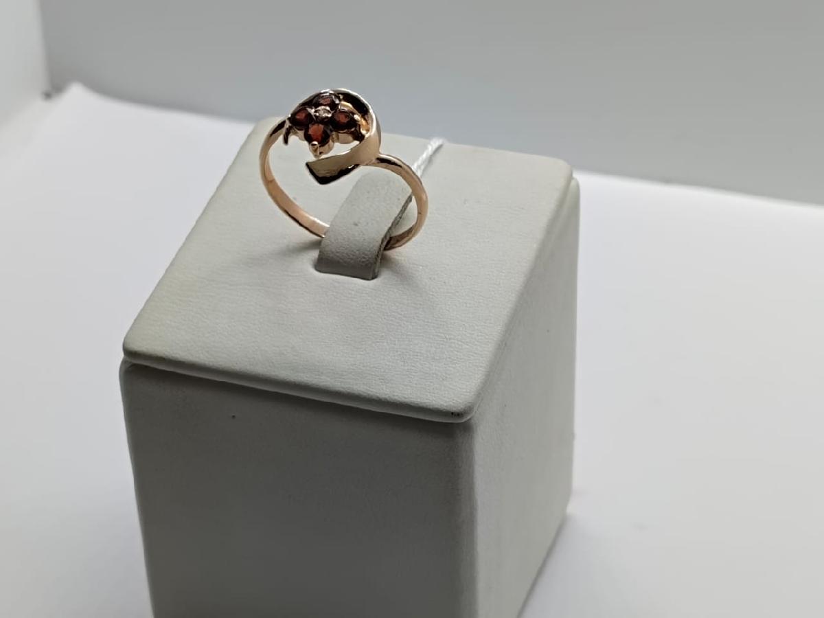 КОЛКМИ585 КОЛЬЦО С КАМНЯМИ (Au 585) КОЛКМИ585 КОЛЬЦО С КАМНЯМИ (Au 585)