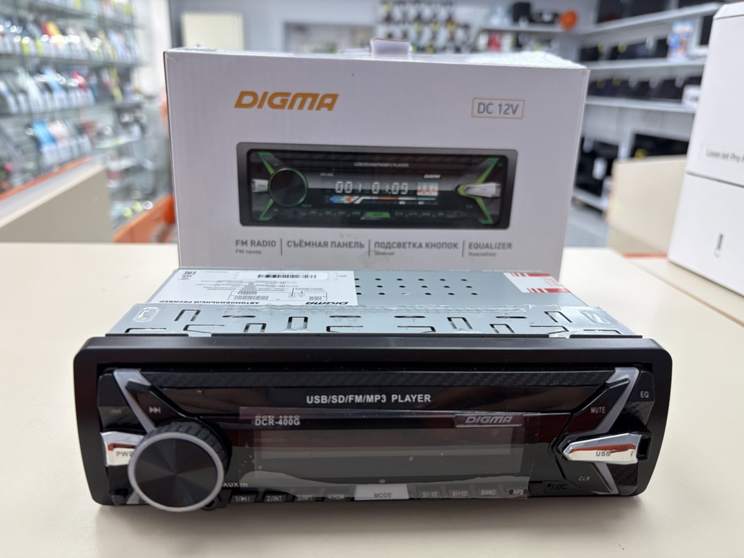 Автомагнитола Digma DCR-400G