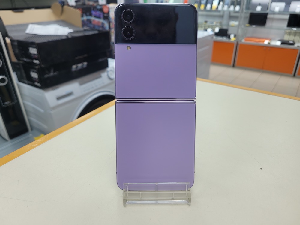 Смартфон Samsung Galaxy Z Flip 4 8/256