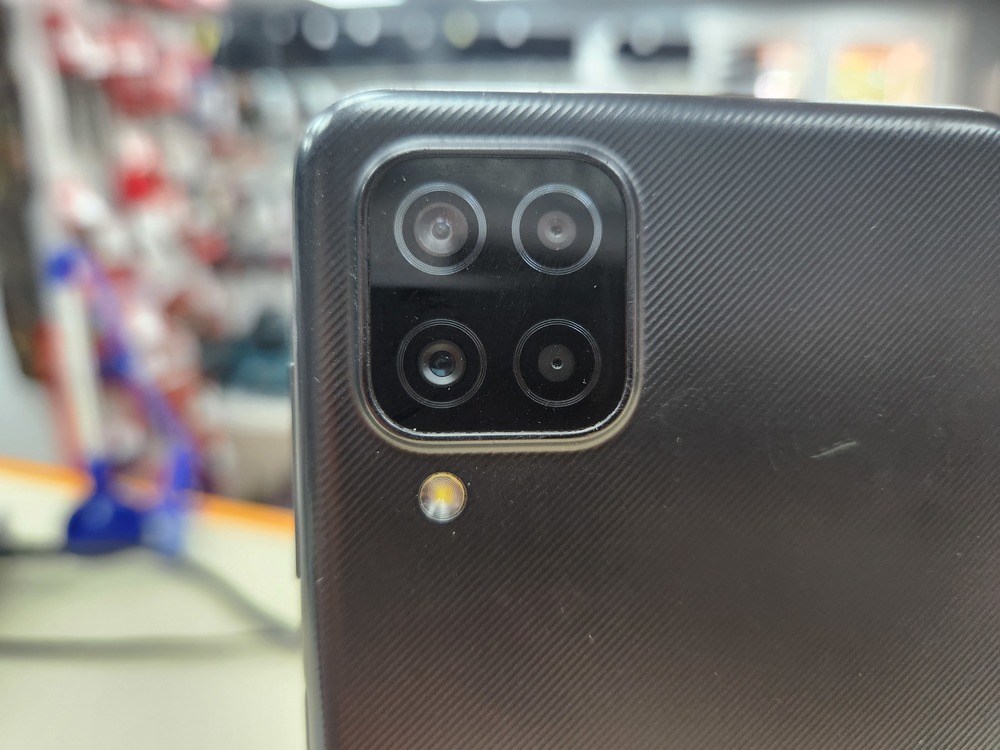 Смартфон Samsung Galaxy A12 3/32