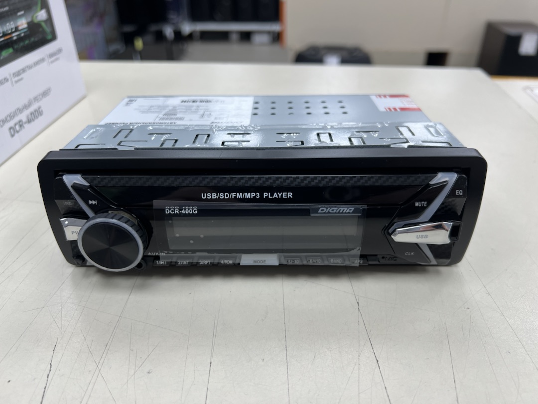 Автомагнитола Digma DCR-400G