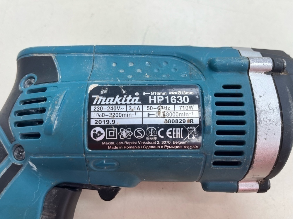 Дрель-ударная Makita HP1630.