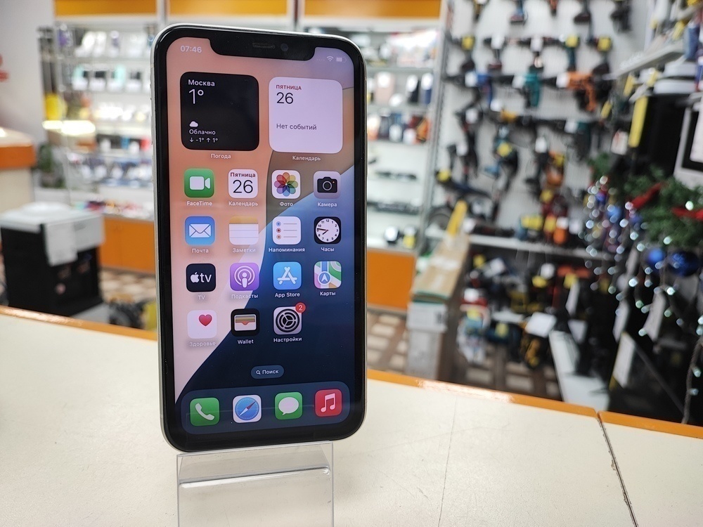 Смартфон Apple iPhone 11 64Gb