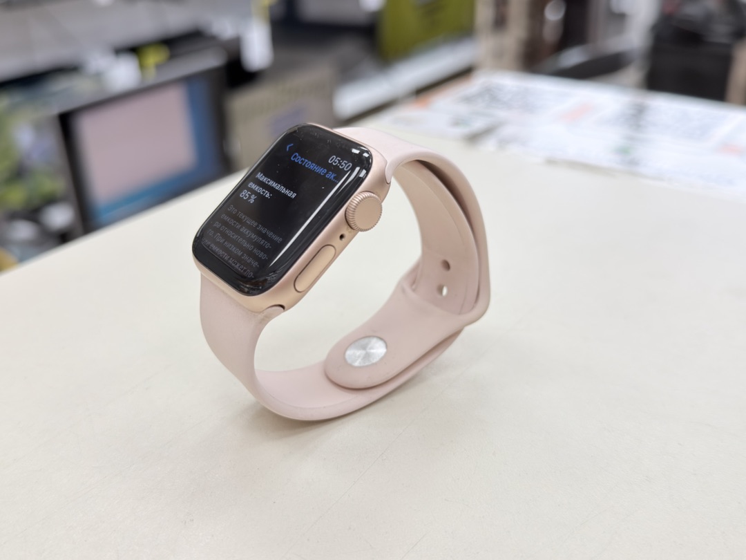 Смарт-часы Apple Watch SE 2020 40mm