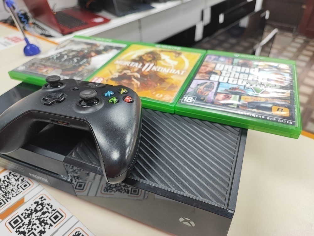 Игровая приставка Xbox One 500Gb