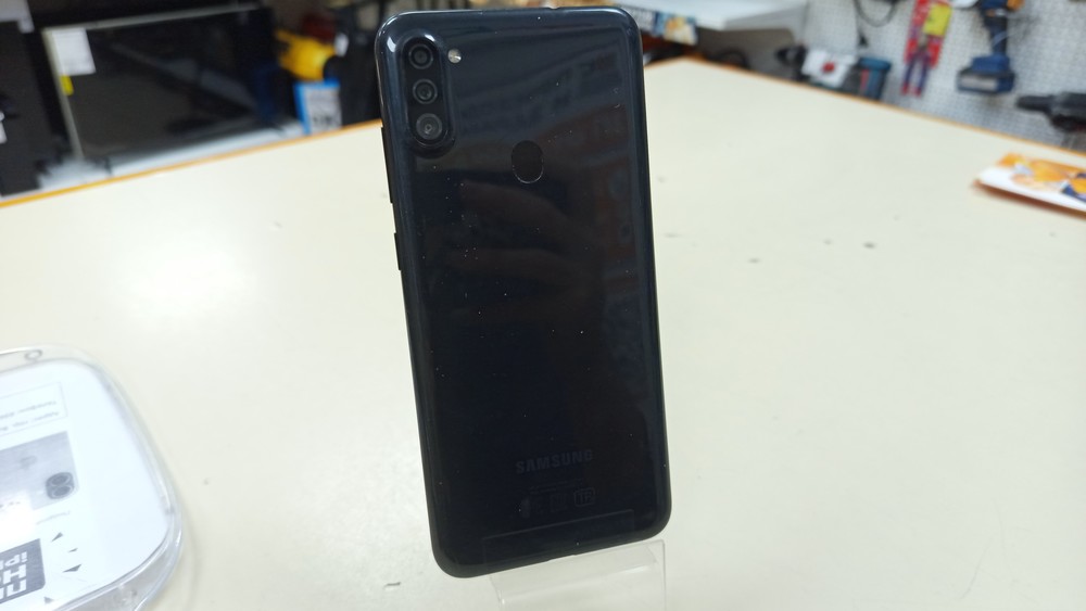 Смартфон Samsung Galaxy A11 2/32