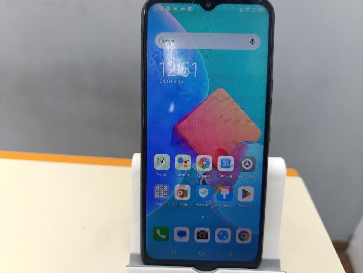 Смартфон Tecno Spark 8C 4/64
