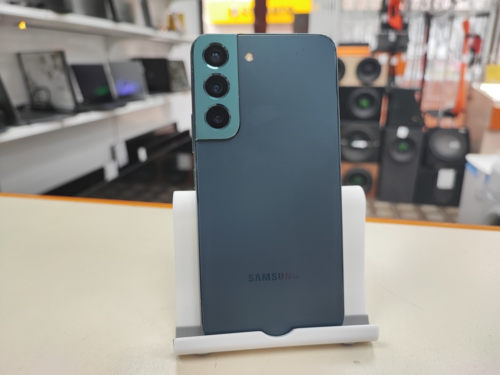 Смартфон Samsung Galaxy S22 8/128