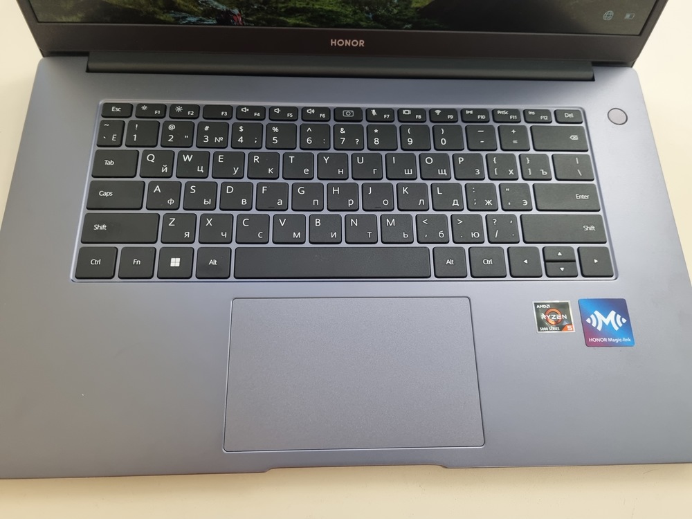 Ноутбук Honor NMH-WDQ9HN; Ryzen 5-5500U, Radeon Graphics, 8 Гб, 512 GB, Нет