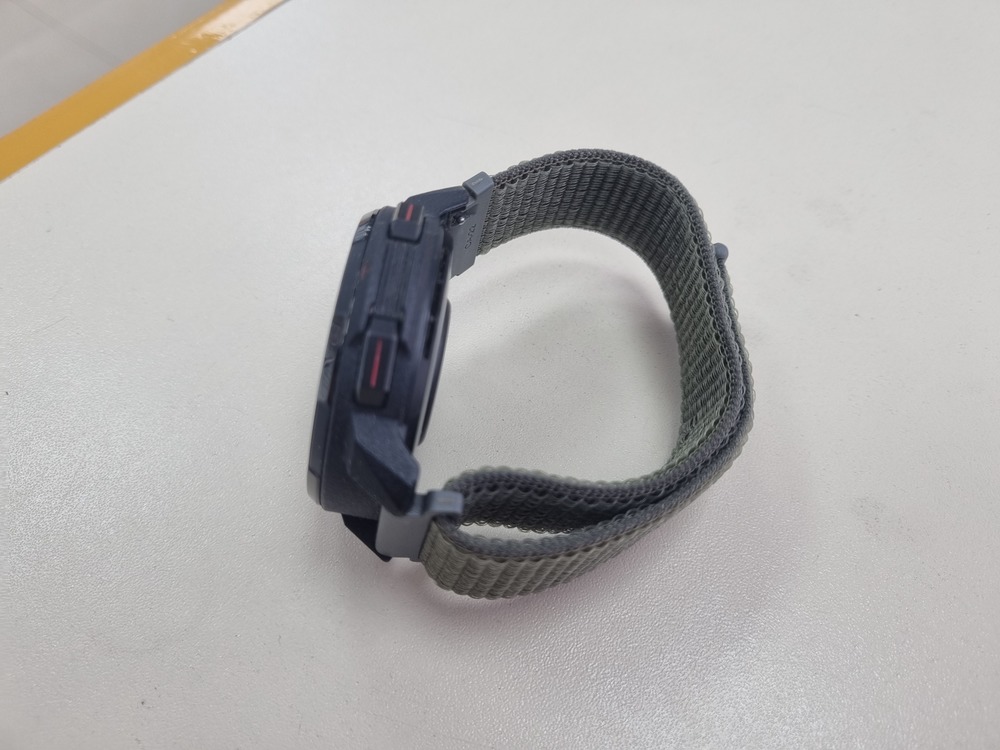 Смарт-часы Huawei ELA-B19