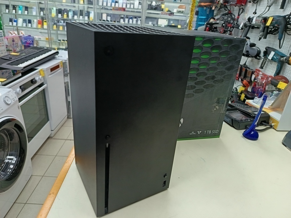 Игровая приставка Xbox Series X 1Tb