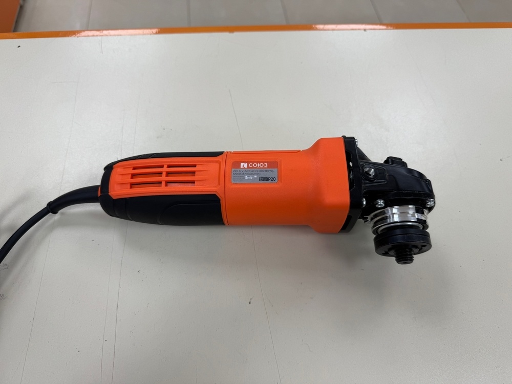 Угловая шлифмашина Союз УШС-90124