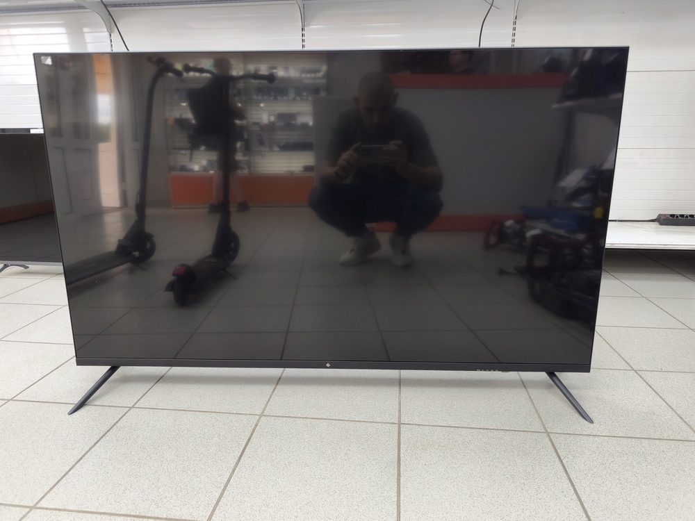 LED Телевизор Dexp 55UHG1