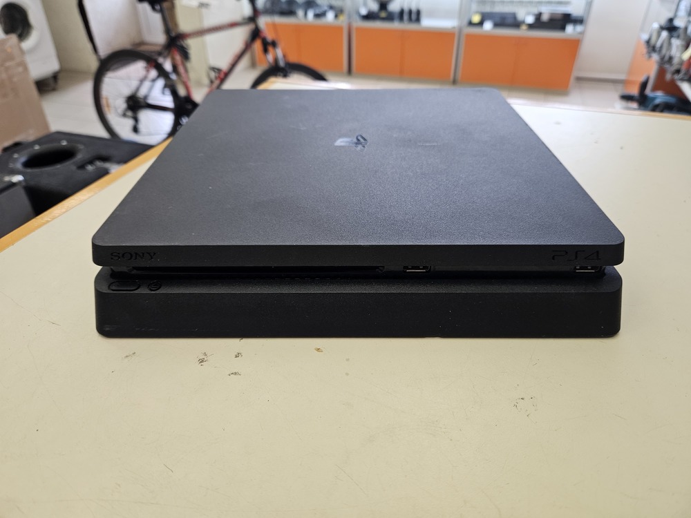 Игровая приставка PlayStation 4 Slim 500GB