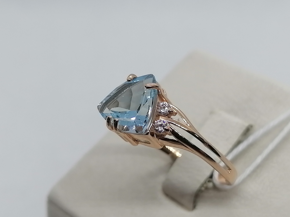 КОЛКМИ585 КОЛЬЦО С КАМНЯМИ (Au 585)