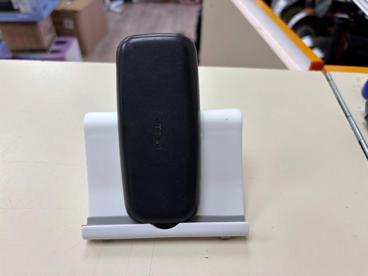Мобильный телефон Nokia 105