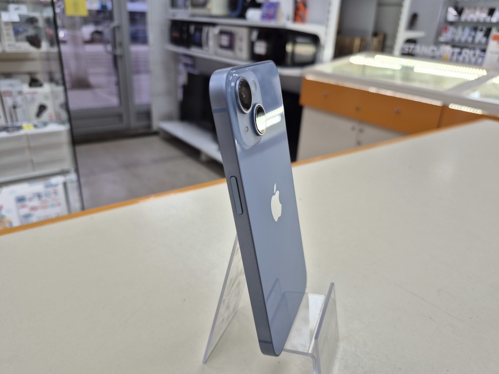 Смартфон Apple Iphone 14 256Gb