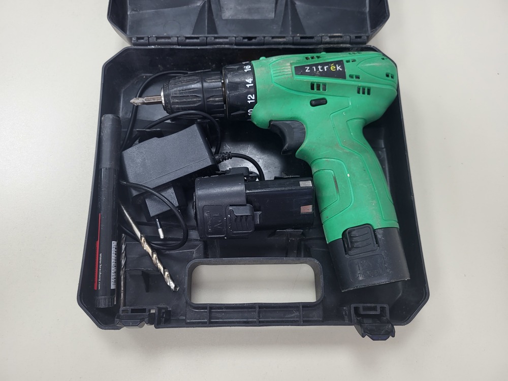 Шуруповерт Zitrek Green 12v