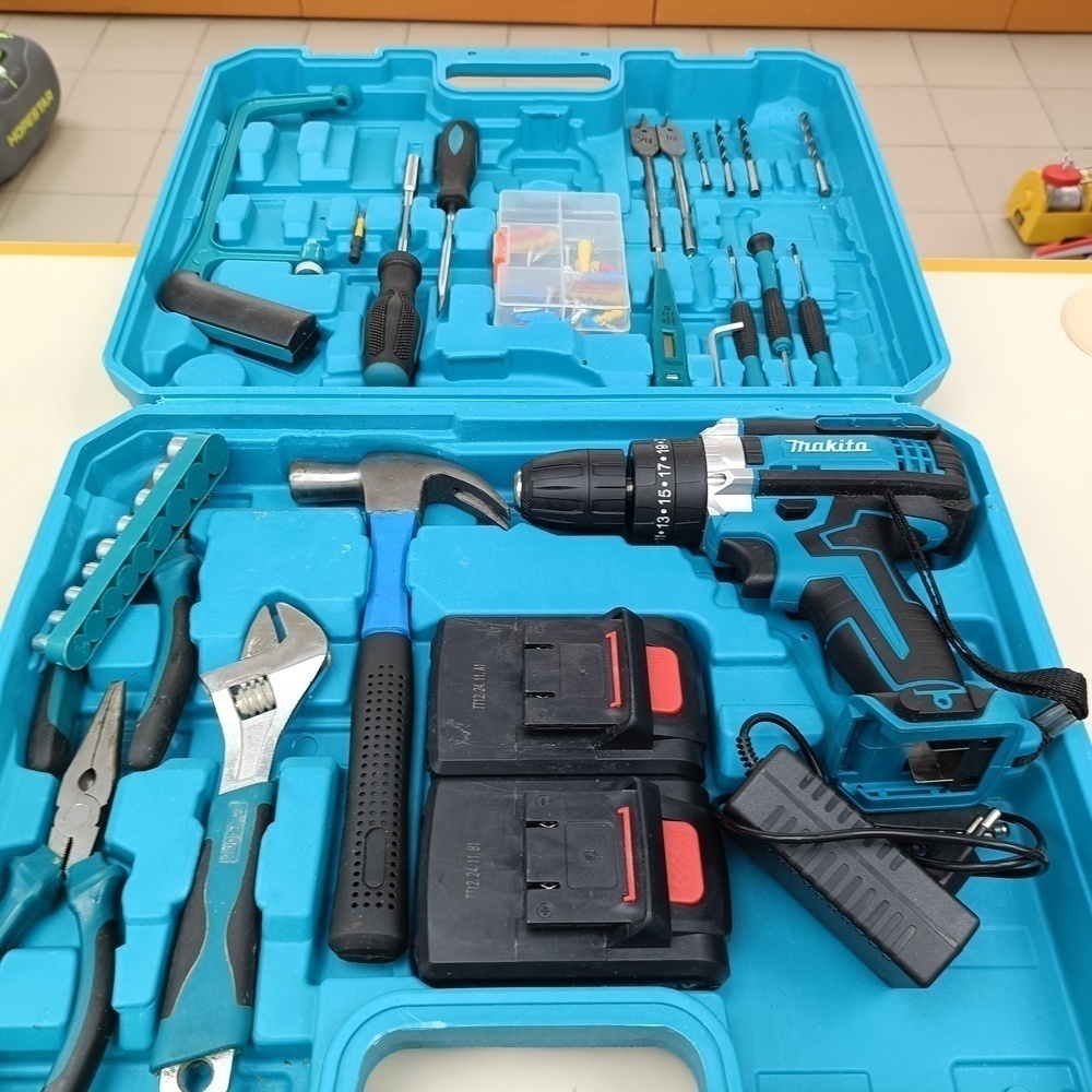 Шуруповерт Makita NoName