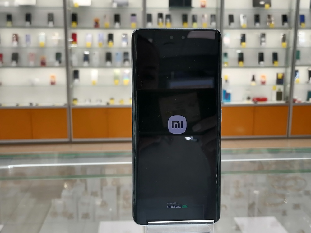 Смартфон Xiaomi 13 lite 8/256