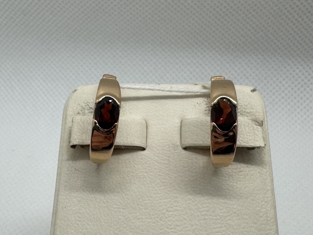 СКМ585 СЕРЬГИ С КАМНЕМ (Au 585)