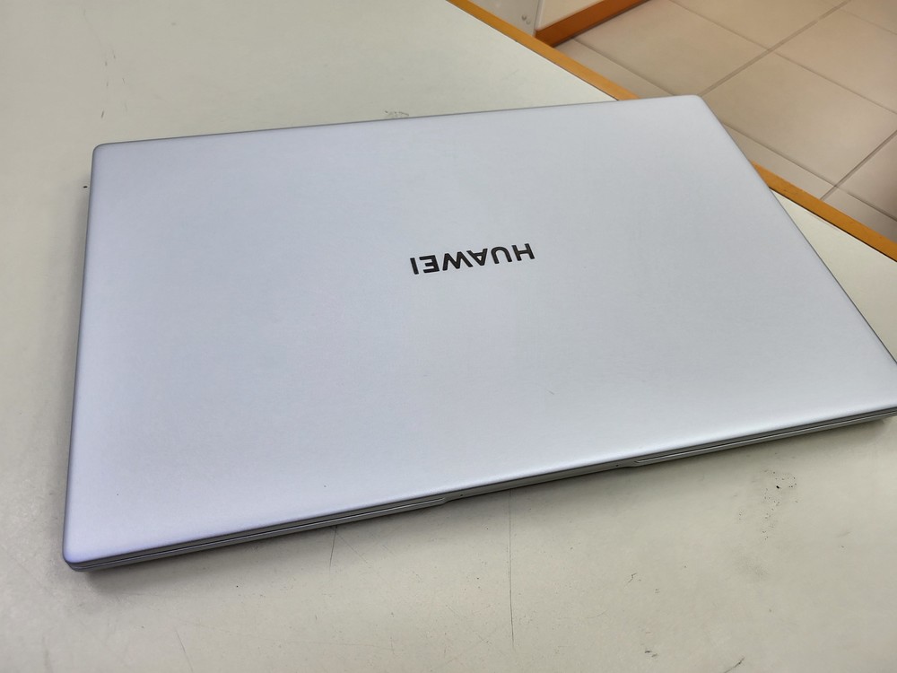Ноутбук Huawei bom-wdq9; Ryzen 5-5500U, AMD Radeon (TM) Graphics, 8 Гб, 512 GB, Нет