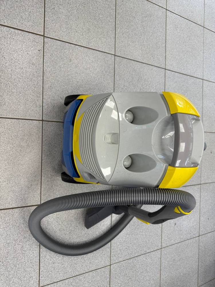 Пылесос Karcher DS5500