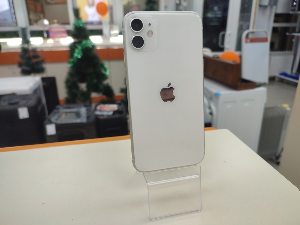 Смартфон Apple iPhone 11 64Gb