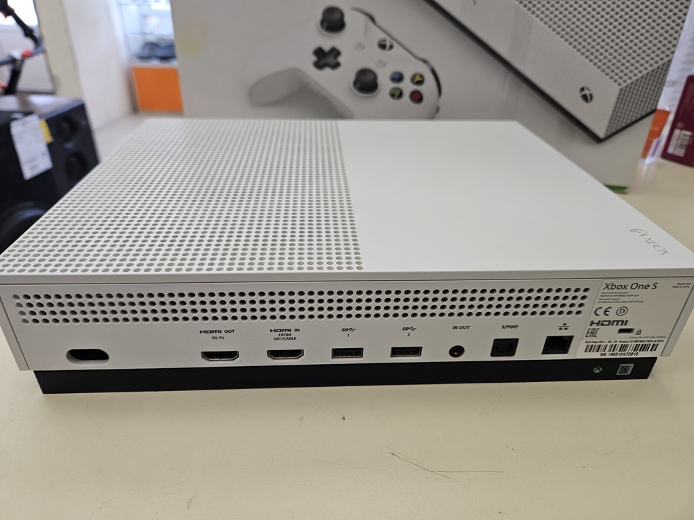 Игровая приставка Xbox One S 500Gb
