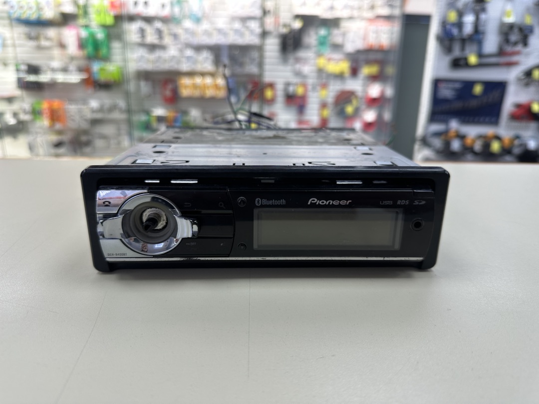 Автомагнитола Pioneer DEH-8400BT