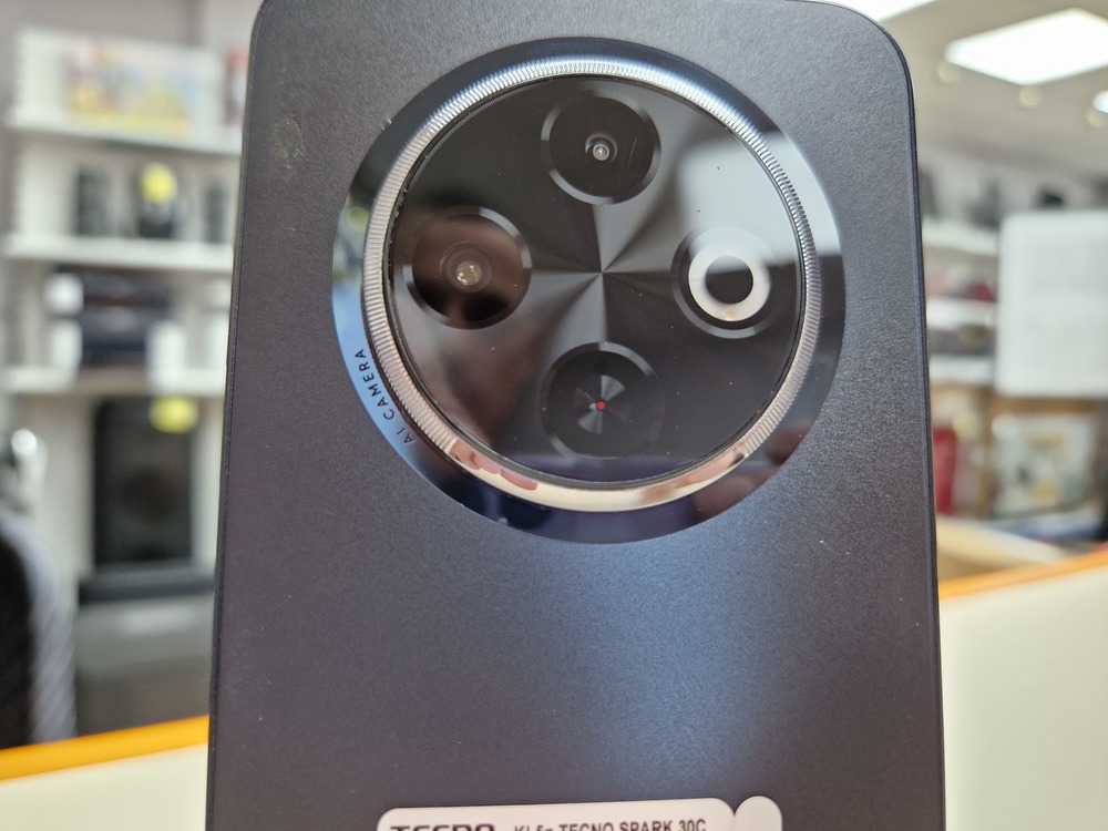 Смартфон Tecno SPARK 30C 6/128