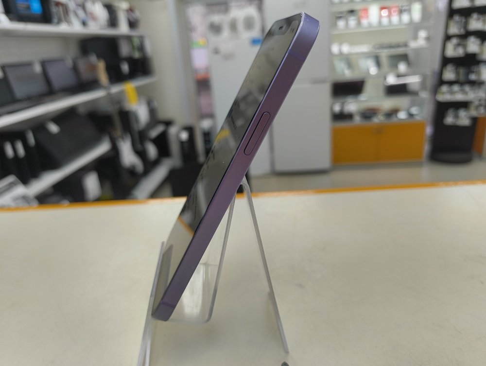 Смартфон Apple iPhone 12 64Gb