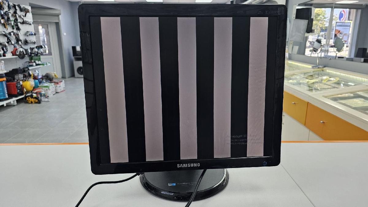 Монитор Samsung 961BF
