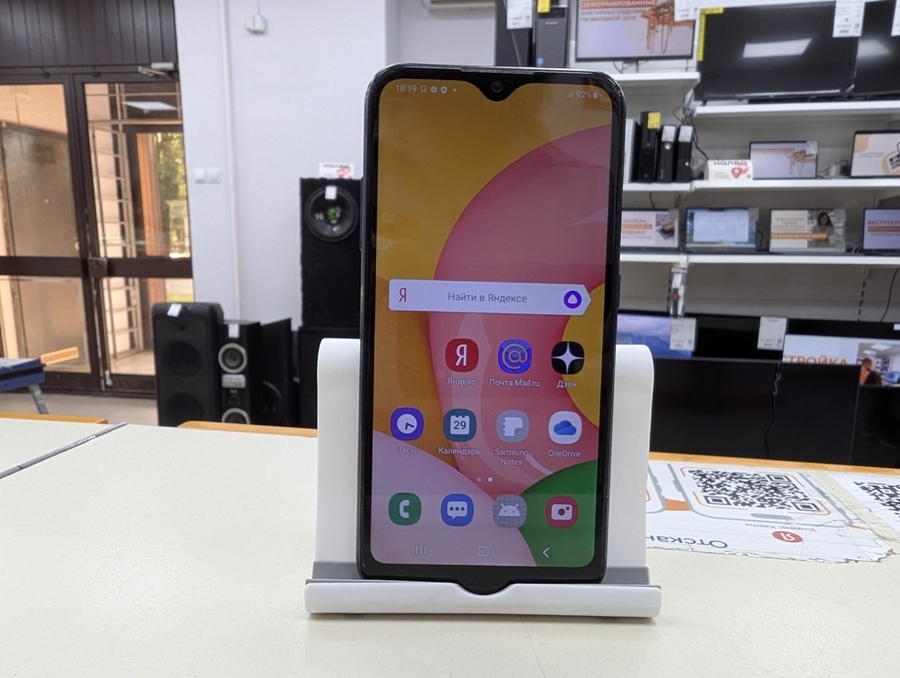Смартфон Samsung Galaxy A01 2/16