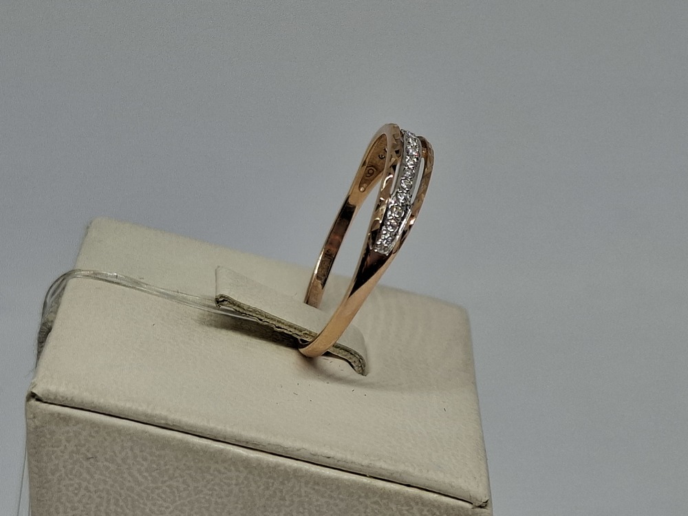 019093 КОЛЬЦО С КАМНЯМИ (Au 585)