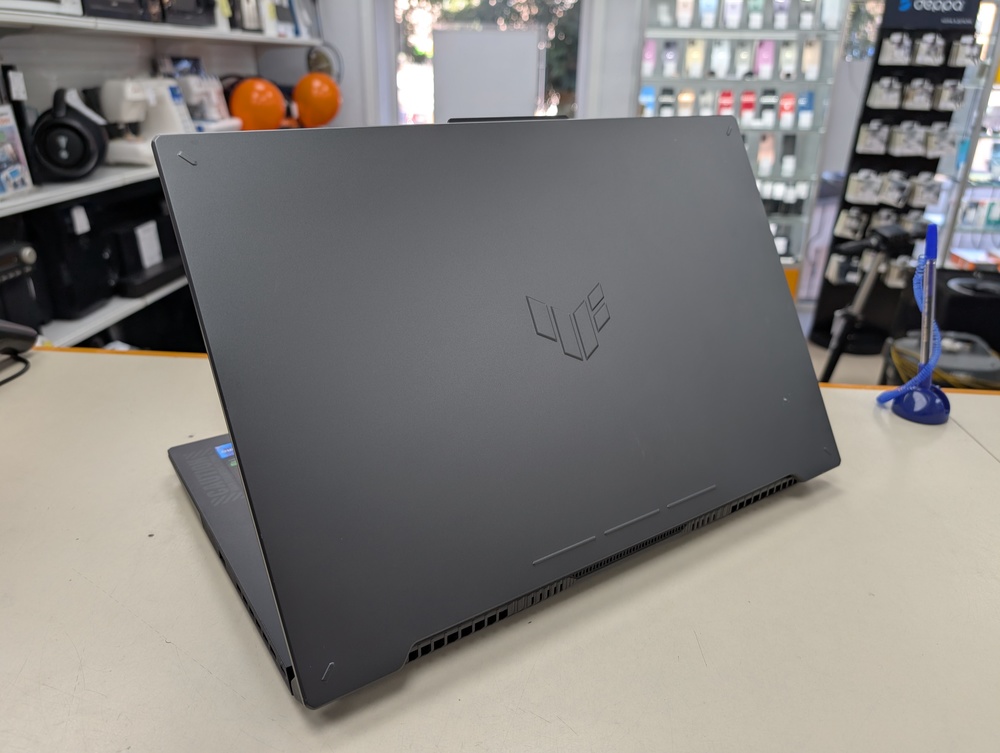 Ноутбук ASUS F17; I7-13700H, Geforce RTX 4060, 16 Гб, 1 Tb, Нет