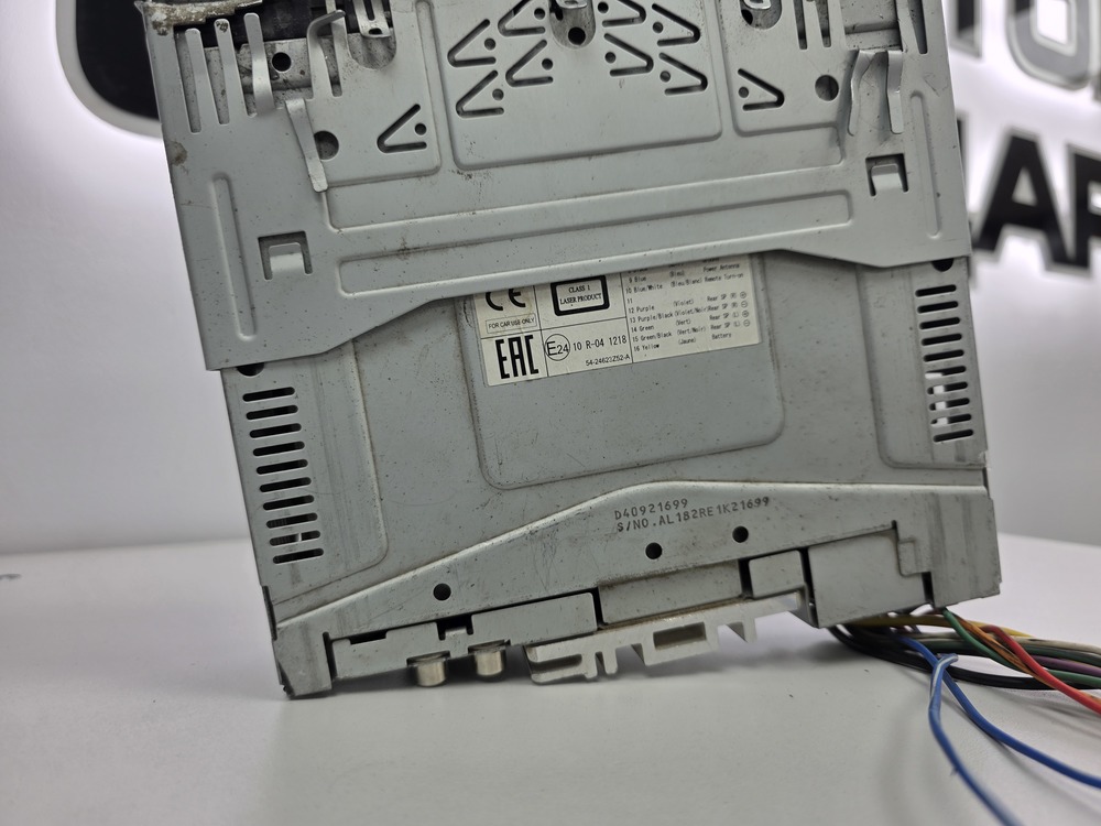 Автомагнитола Alpine CDE-182