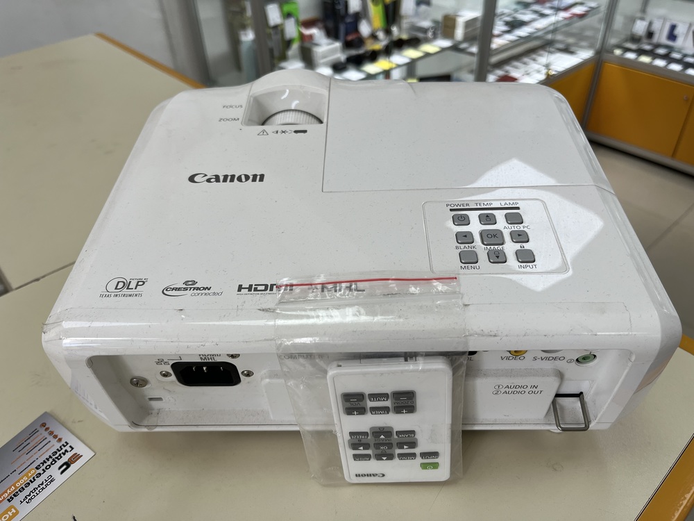 Проэктор Canon LV-X320